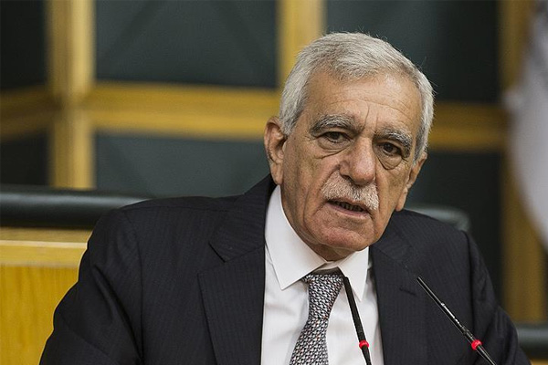 Ahmet Türk İstanbul'a götürüldü