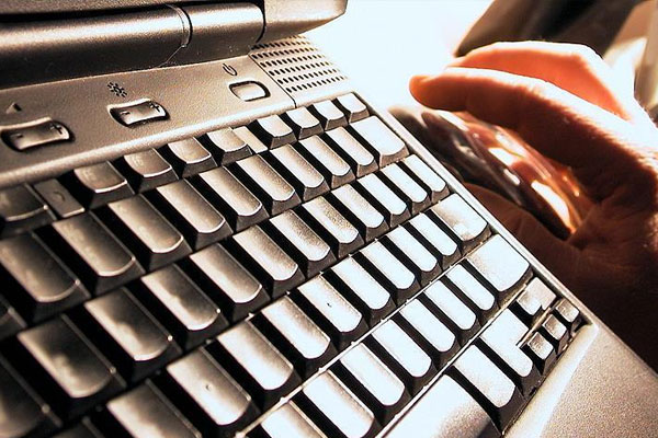 Sosyal medyada PKK propagandasına 3 kişiye gözaltı