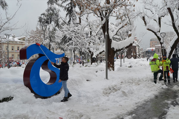 Son 57 yılın en yoğun kar yağışı