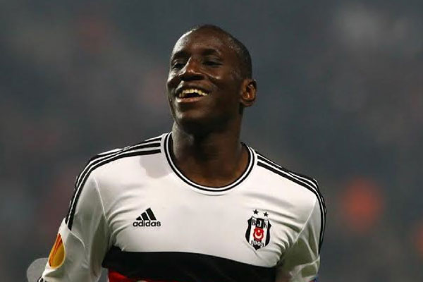 Beşiktaş, Demba Ba'yı resmen açıkladı
