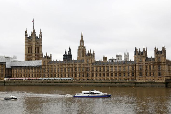 Churchill'in torunu Müslüman vekile uludu