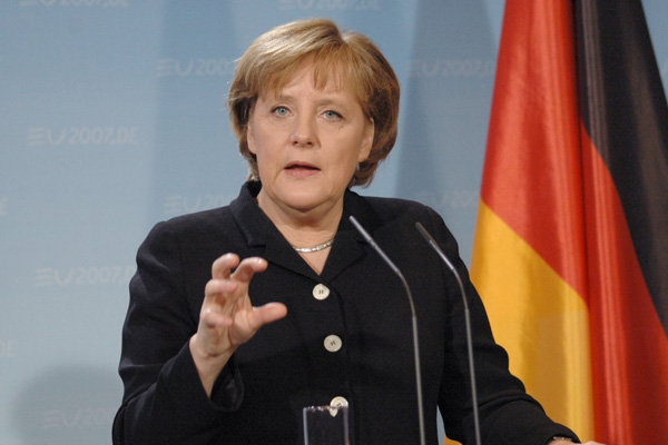 Merkel'den Trump'a eleştiri