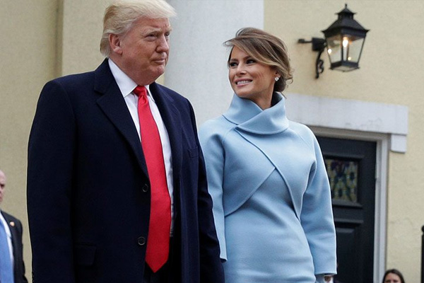 Trump'a First Lady’nin göçmenlik belgeleri soruldu