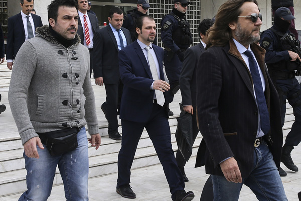 Yunanistan'dan 8 darbeci için yeni karar!