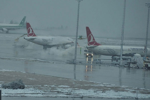 Trabzon'da uçak seferleri normale döndü