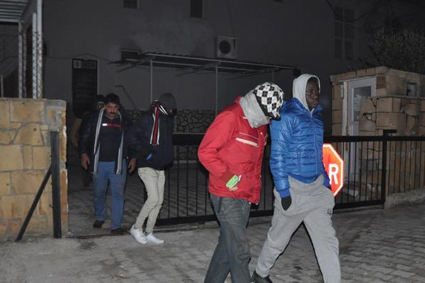 Çanakkale'de 22 yabancı uyruklu yakalandı