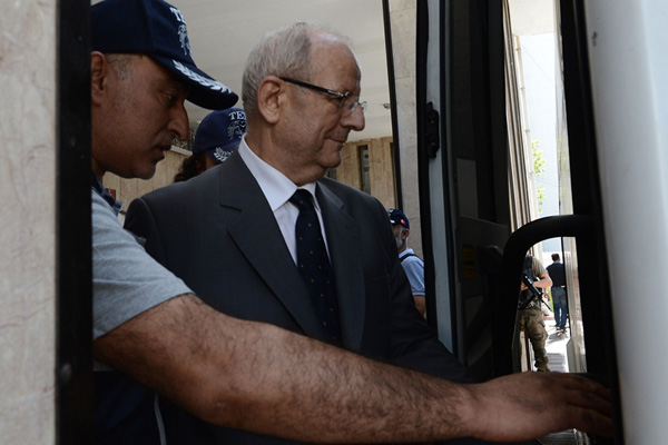 Adem Huduti: Beni darbecilerin başına geçirmek istediler, reddettim!