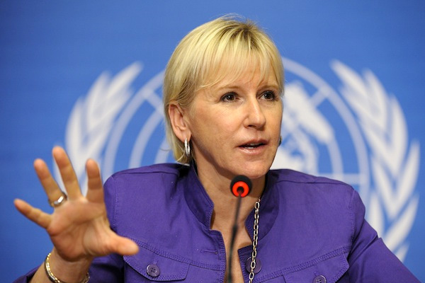 'Trump ile Putin arasındaki duygusal romanın kısa süreceğini düşünüyorum'