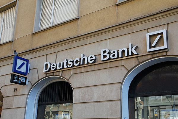 Deutsche Bank'tan büyük zarar
