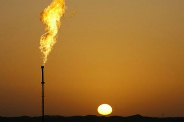 Brent petrol 56 doların üzerinde işlem görüyor