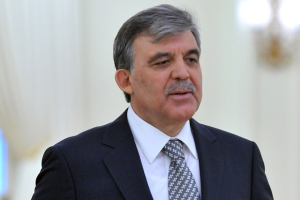 Abdullah Gül'den Trump'a: Ucuz bir şovdan ibaret