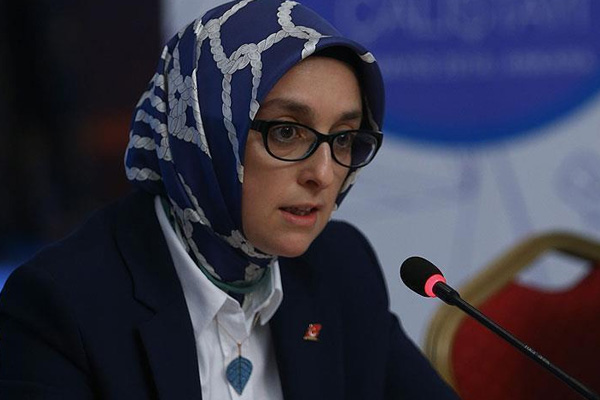 AK Parti, Avrupalı kadınlara referandumu anlatacak