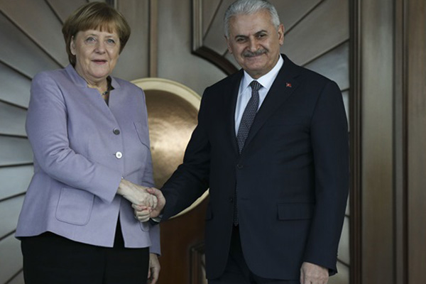 Başbakan Yıldırım Merkel ile görüşüyor
