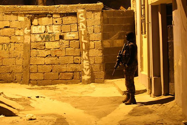 Adana'da PKK operasyonu