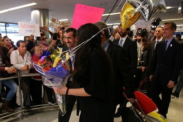 Trump’ın vize yasağına karşı ABD’ye ilk dönüş