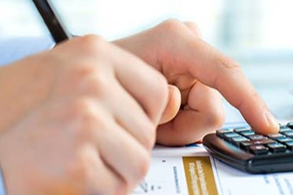 Ağbal: 2017'de hiçbir vergi artışı yok