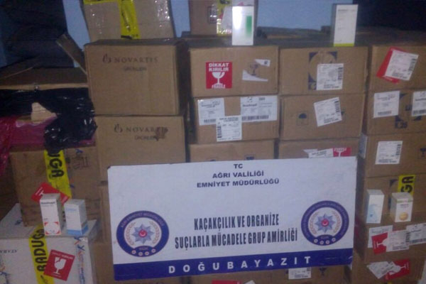 38 bin 949 adet kaçak tıbbi ilaç ele geçirildi