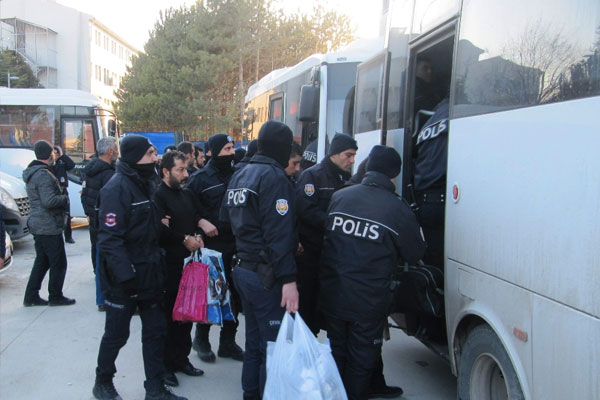 'Ekmek çetesi'ne operasyon: 30 tutuklama