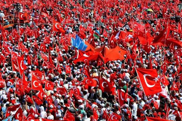 İstanbul'da gösteri güzergahları belirlendi