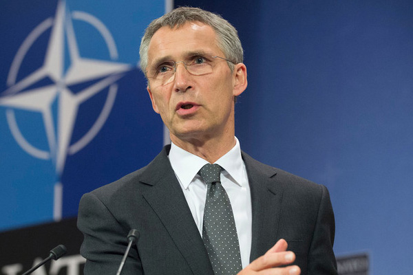 NATO, Kosova'da kalmaya devam edecek