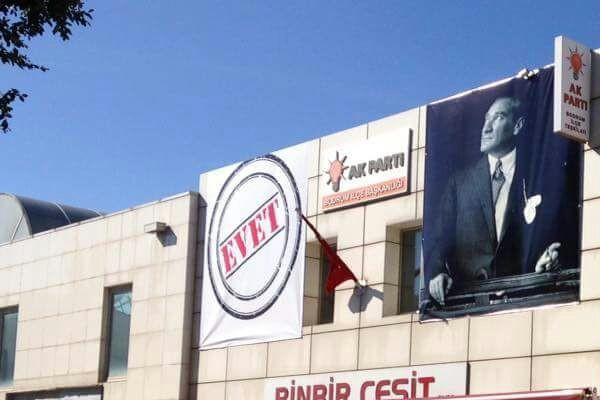 AK Parti'den 'Atatürk'lü 'evet' kampanyası!