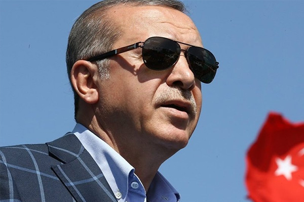 Erdoğan'a hakarete tutuklama
