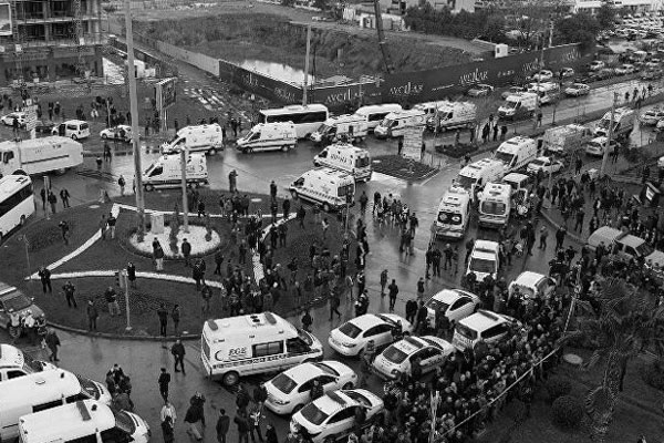 İzmir'deki saldırıda kullanılan aracı kiralayan kişi FETÖ'den tutuklandı