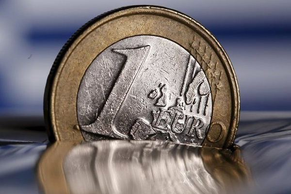 Yunanistan'ın devlet borcu bir yılda 5 milyar euro arttı