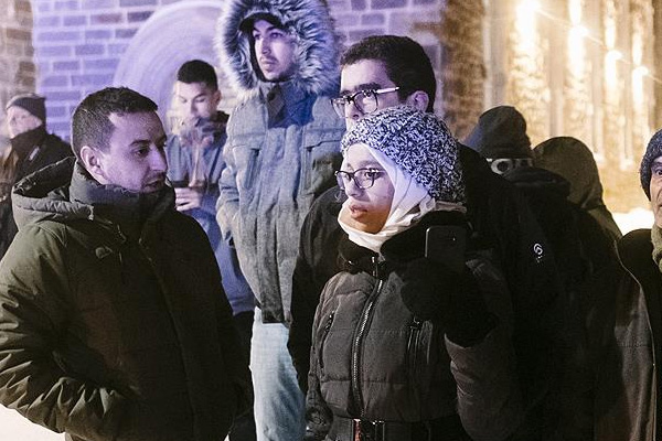 Kanada'da saldırıya uğrayan cami ibadete açıldı