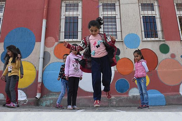 Oyun alanları ve kreşlerde 'engel' kalkacak