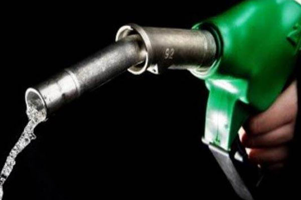 Brent petrol 57 doların altında dengelendi