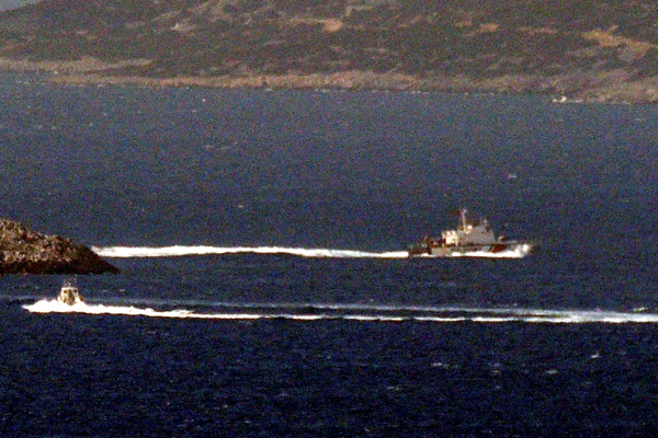 Kardak'ta hareketli dakikalar! Yunan botu Türk karasularını ihlal etti!