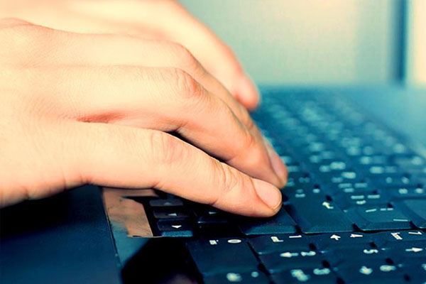 Cumhurbaşkanı'na hakarete tutuklama