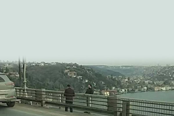 FSM'de intihar girişimi trafiği felç etti