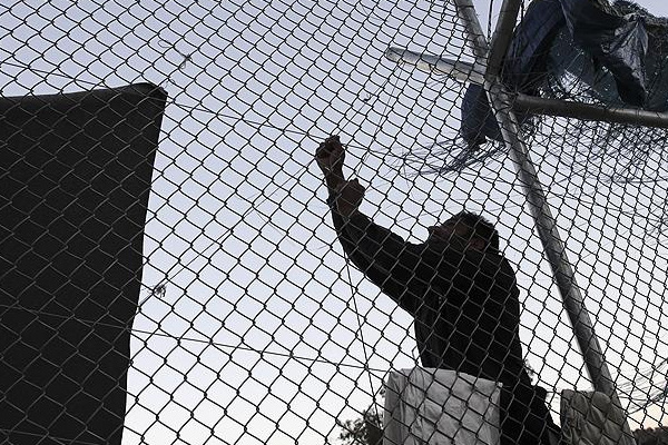 Macaristan'dan sığınmacılara eziyet