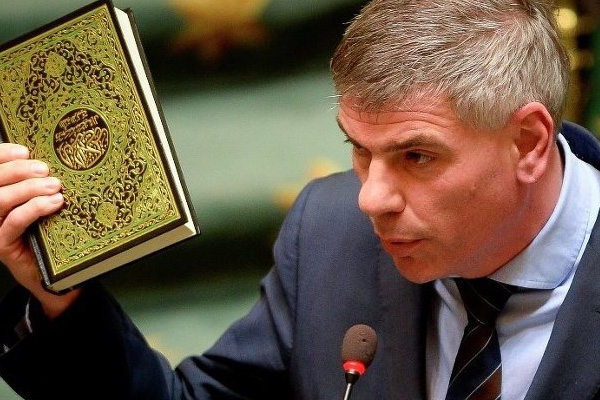 Dewinter: Esad, Türkiye'nin politika değişikliğini olumlu buluyor