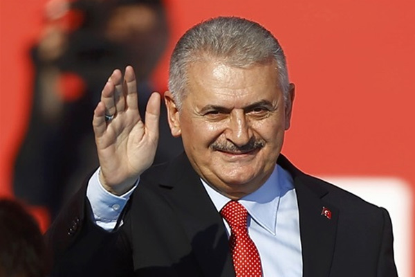 AK Parti'nin referandum kampanyasını Erol Olçok'un şirketi yürütecek