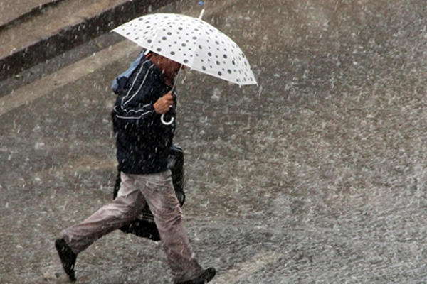 Kıyı Ege'de etkili kuvvetli yağış uyarısı