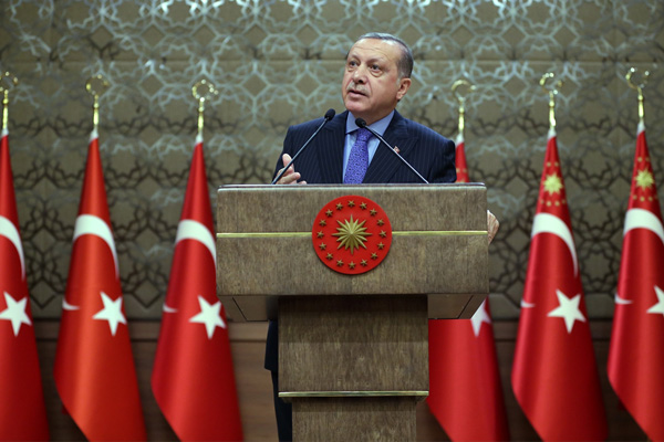 Erdoğan: Vekil olmak isteyen gençler askerlikten muaf tutulabilir