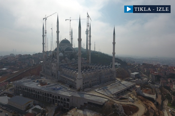 Çamlıca Camii'nin alemi, kubbesinin üstüne yerleştirildi