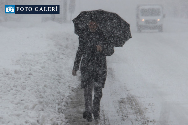 Meteoroloji uyardı! İstanbul'a kar geliyor...
