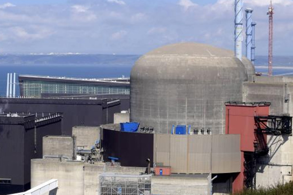 Fransa'da 'nükleer' patlama!