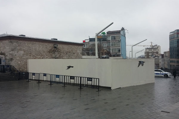 Taksim’de cami inşası çalışmaları başladı