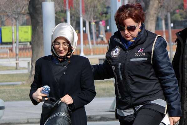 FETÖ'nün dernek ablası adliyede