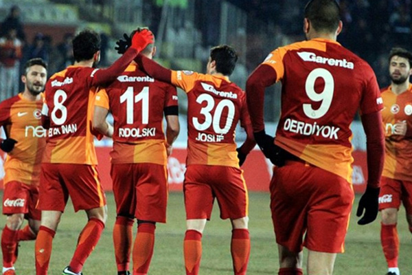 Galatasaray'dan farklı galibiyet