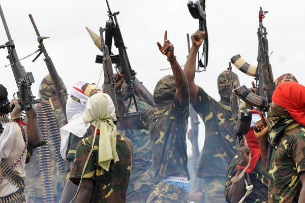 Nijeryalı korsanlar Rusları rehin aldı