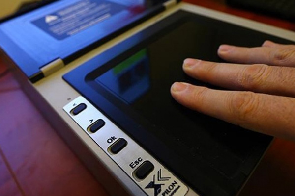 Tren biletlerinin yerini parmak izi alacak