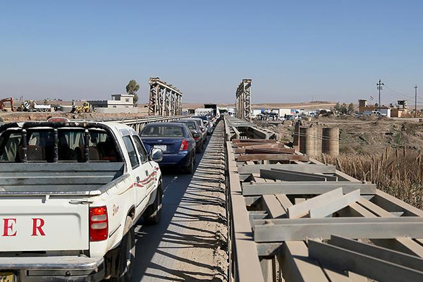 Musul un doğusuna ulaşım eski demir köprü üzerinden sağlanıyor