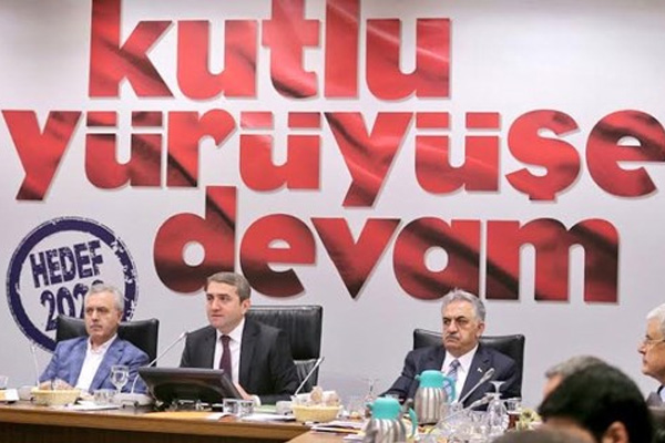 AK Parti'de referandum çalışmaları başladı