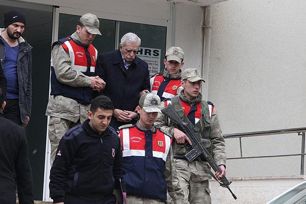 Ahmet Türk'ten 'kelepçe' açıklaması